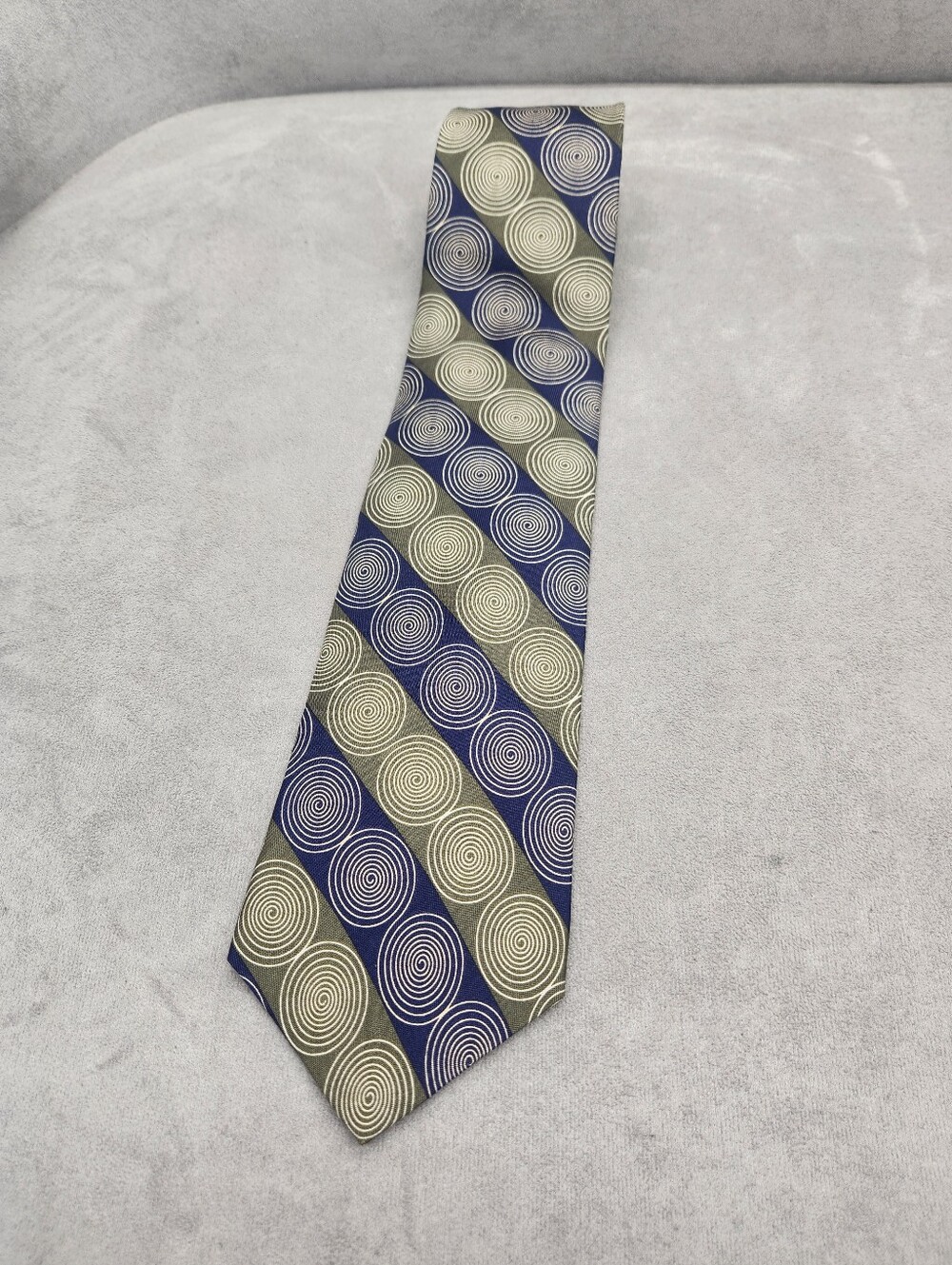 Blue Green Necktoe 100% Italian Silk Striped Abstract Geometric Tie Guggenheim